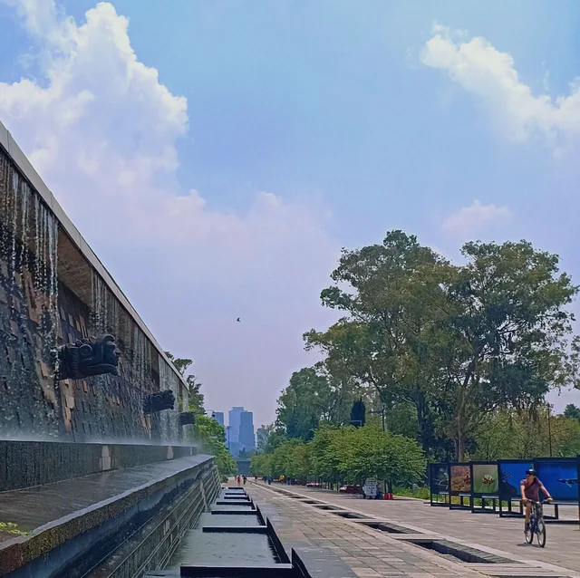 Fuente Xochipilli en la Segunda Sección del Bosque de Chapultepec