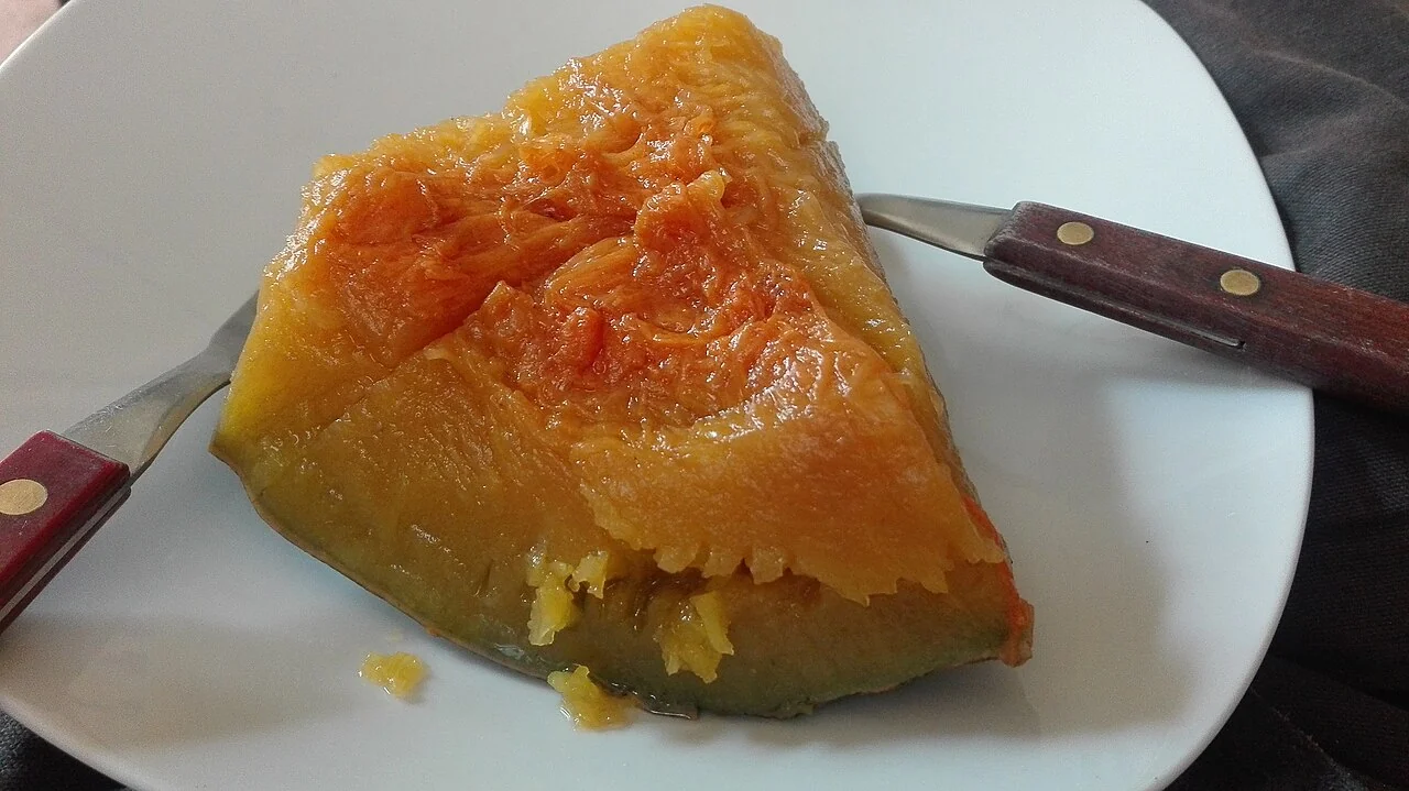 Porción de calabaza en tacha con su almíbar