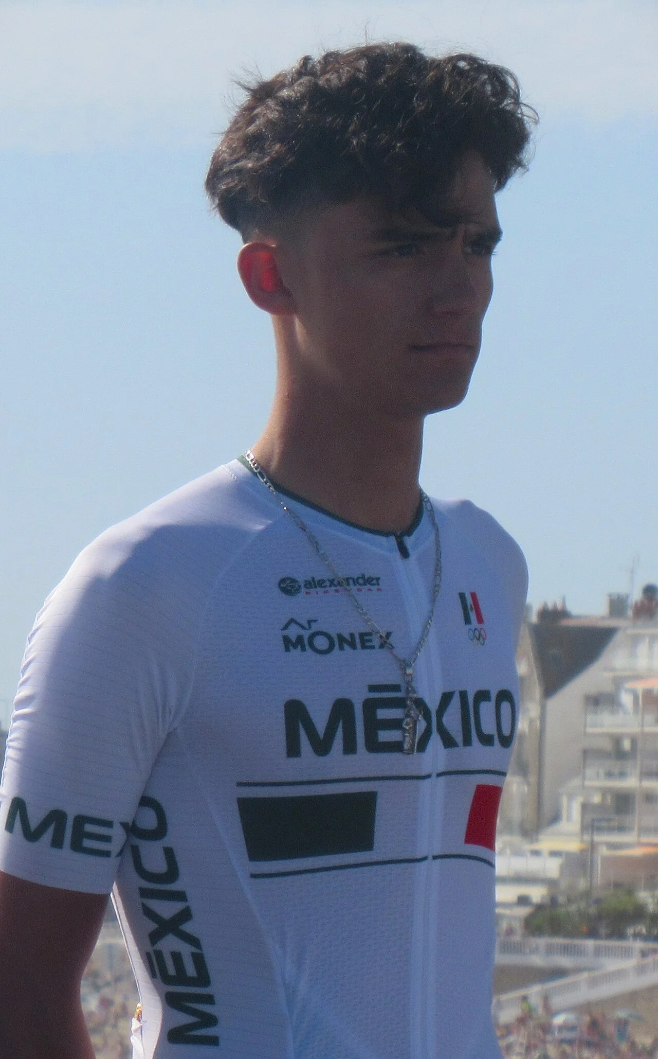 Isaac del Toro antes de la salida del Tour del Porvenir de 2023